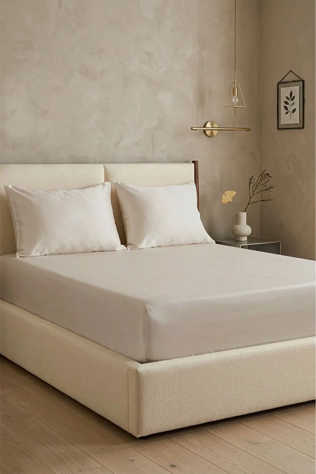 First Choice 100% Cotton Satin 200 Tc (80 Thread Count) Fitted Sheet Set Champagne