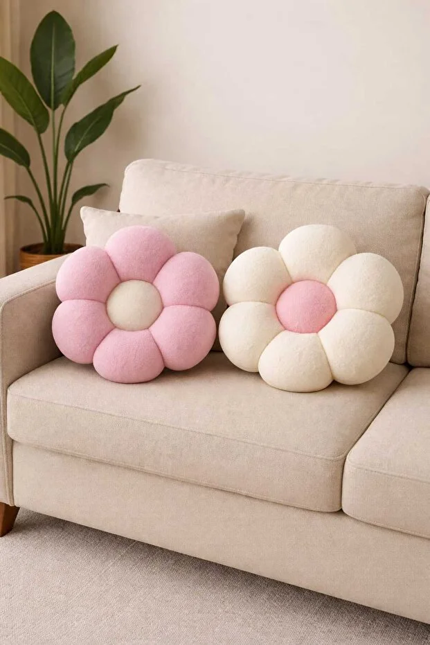 CHIZGY Soft Plush 2-Piece Daisy Decorative Pillow, Antiallergic, Imported Fabric, Spring Elegance Throw Pillow Cushion